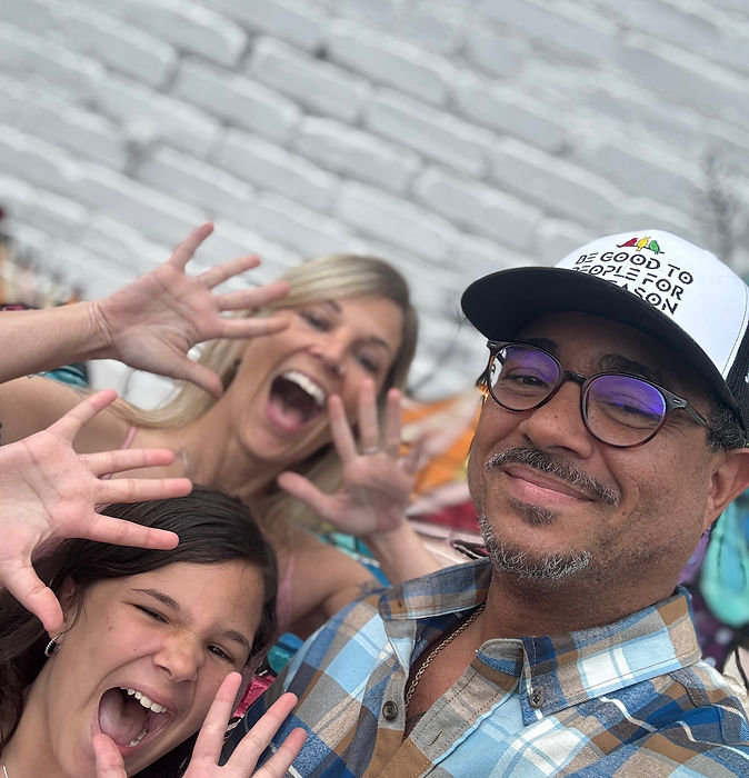 Marion and family, the people behind CC Family Doodles